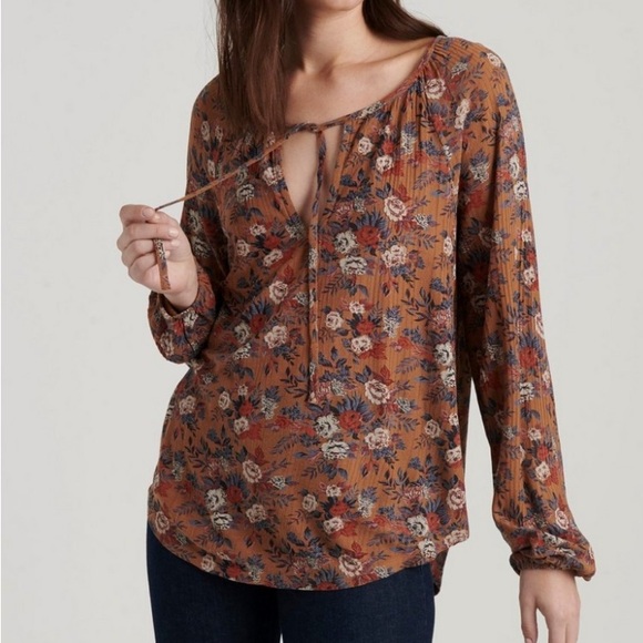 Lucky brand long sleeve floral blouse. Size small. - Picture 9 of 9